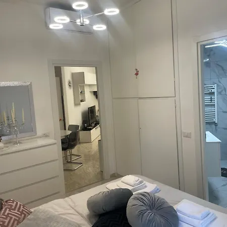 Dama Maria Elena Apartman Róma